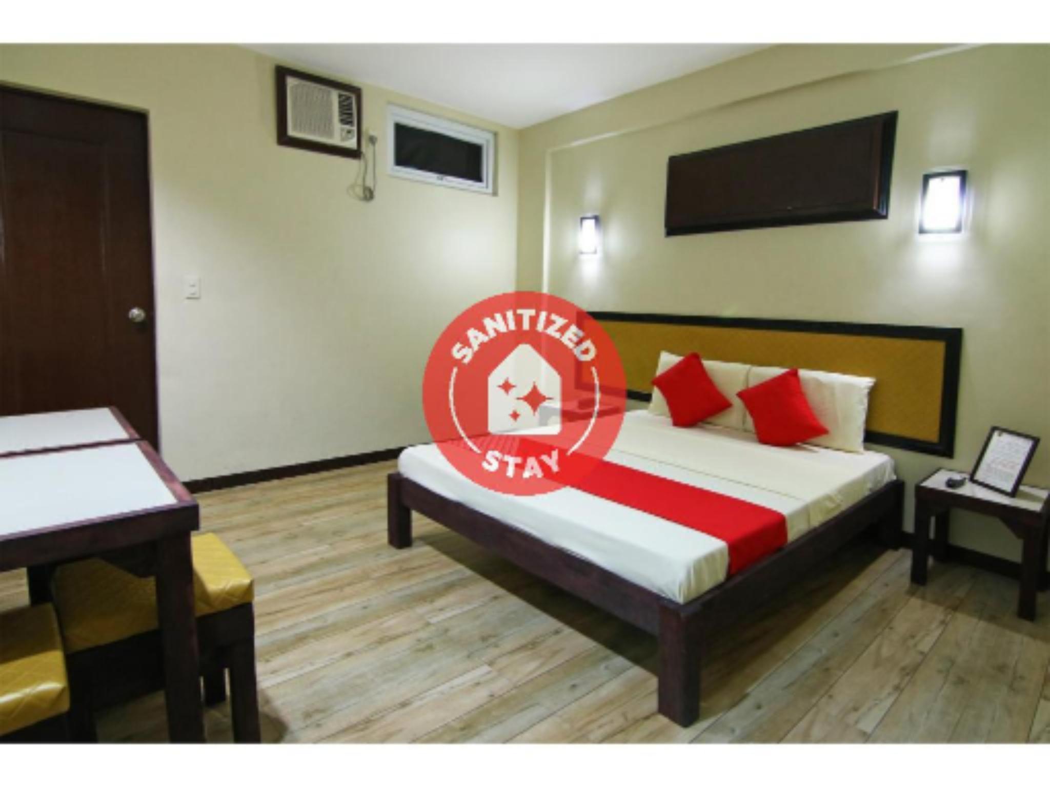 Oyo 110 Asiatel Hotel Pasay Eksteriør bilde