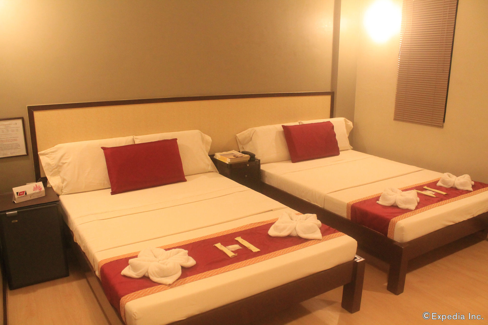 Oyo 110 Asiatel Hotel Pasay Eksteriør bilde